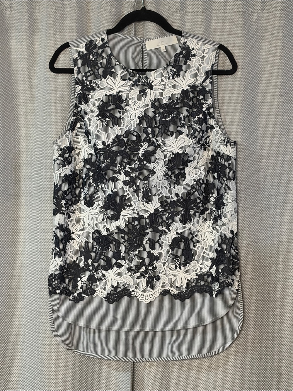 Thakoon Navy & White Floral Lace Sleeveless Tunic Top